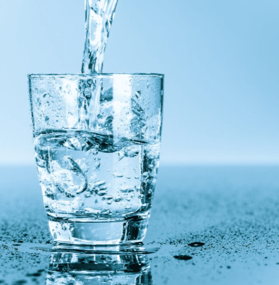 Beber agua de la mejor calidad. Saber si bebo suficiente agua todos los días