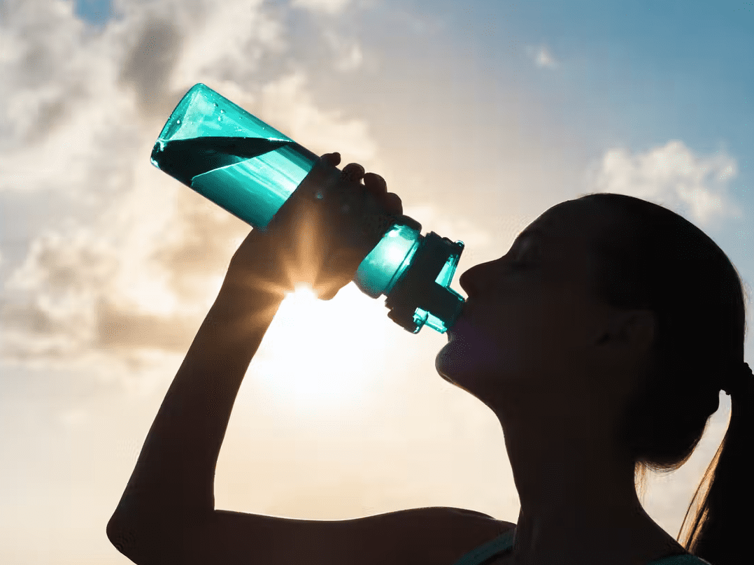 Motivos para beber agua, incluso sin sed