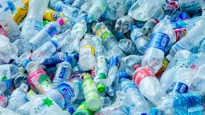 La gran epidemia de las botellas de plástico